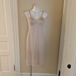 Vintage Vanity Fair tan alip dress size M